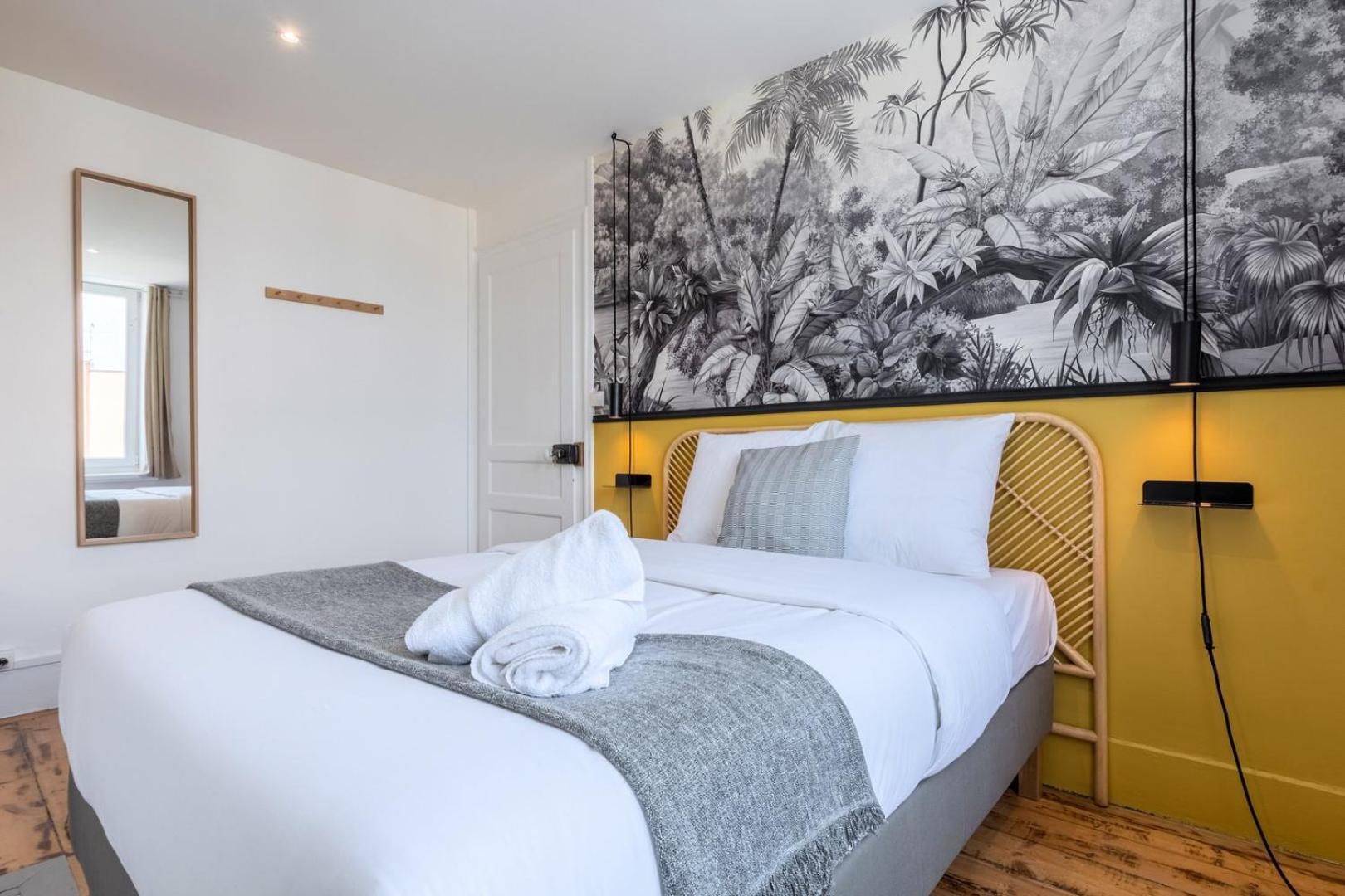 Bright 3-Bedroom 2-Bathroom Flat Лилль Экстерьер фото