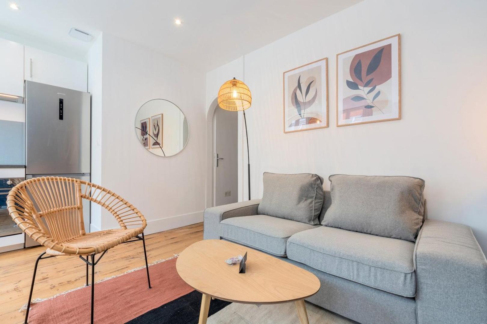 Bright 3-Bedroom 2-Bathroom Flat Лилль Экстерьер фото
